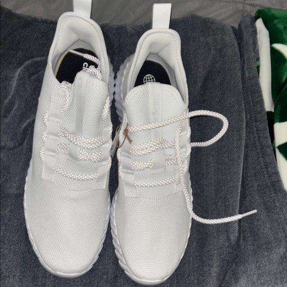 Adidas Cloud White Running Shoes - Picture 3 of 6